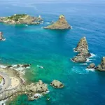 Spacious Entire - Sicilian Design - By Sea With Garden & Parking *